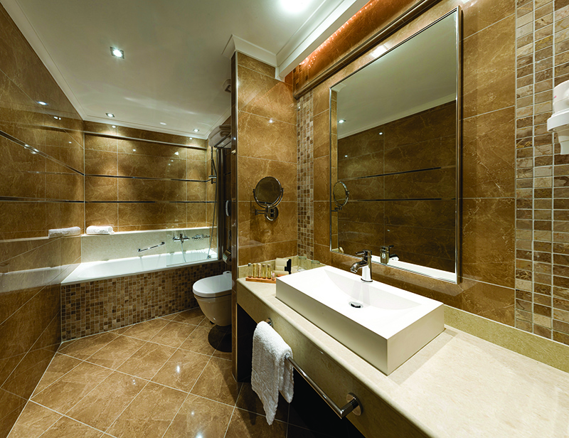 Junior Suite Bathroom