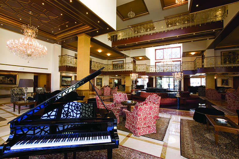 loby_piano