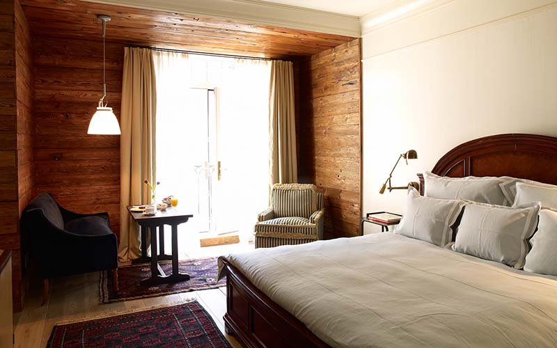 greenwich-woodpanel01