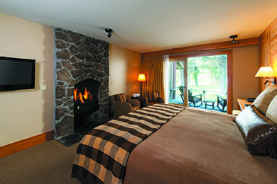 Lodge Village King - Bed & Fireplace nosnow