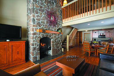 Lodge Village Suite - Living Dining