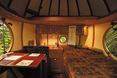 Tom.Chudleigh.Eryn.interior2