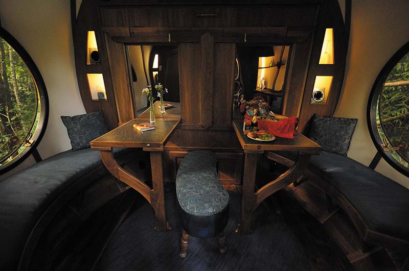 Tom.Chudleigh.Melody.tables.down