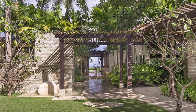 amanera-spa-entrance