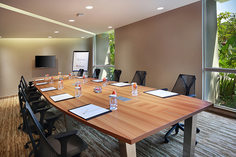 4_HGIBaliNgurahRaiAirport_MeetingRoom_HR