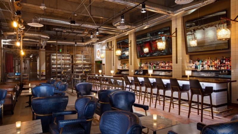 she1598re-174551-The-District-on-the-Bloc-Bar-Seating