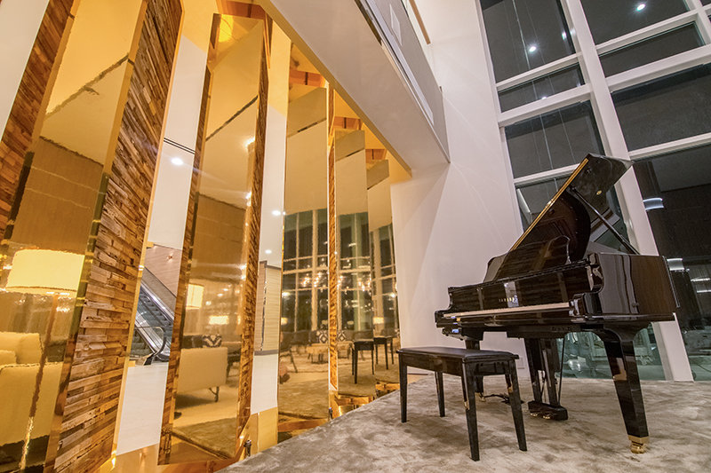 Hilton at Resorts World Bimini Piano Lounge