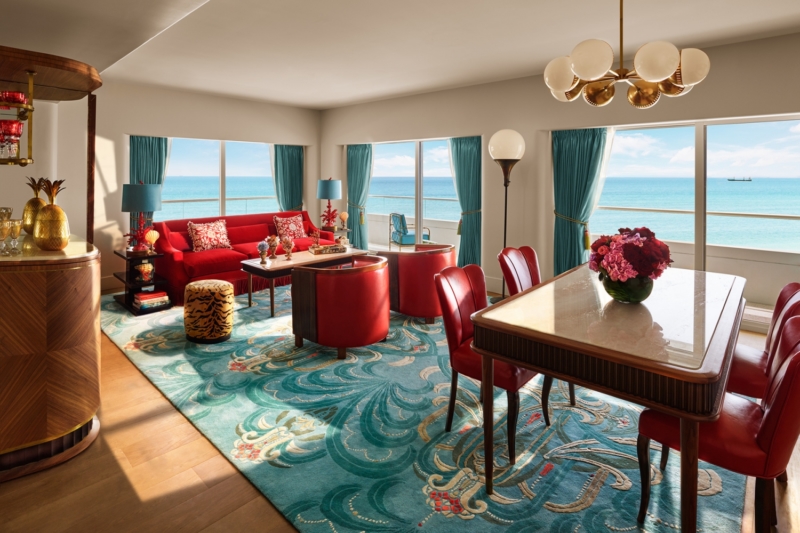17_Premier_Oceanfront_Corner_Suite-03-1500x1000