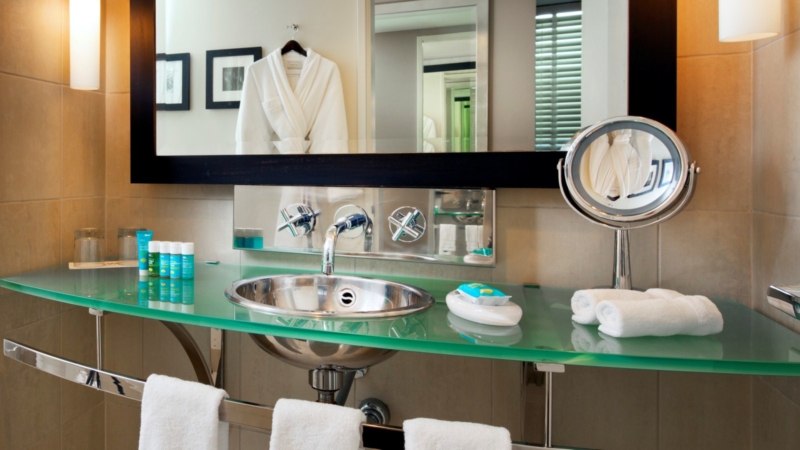 W_Seattle_Wonderful_Spectacular_Bathroom