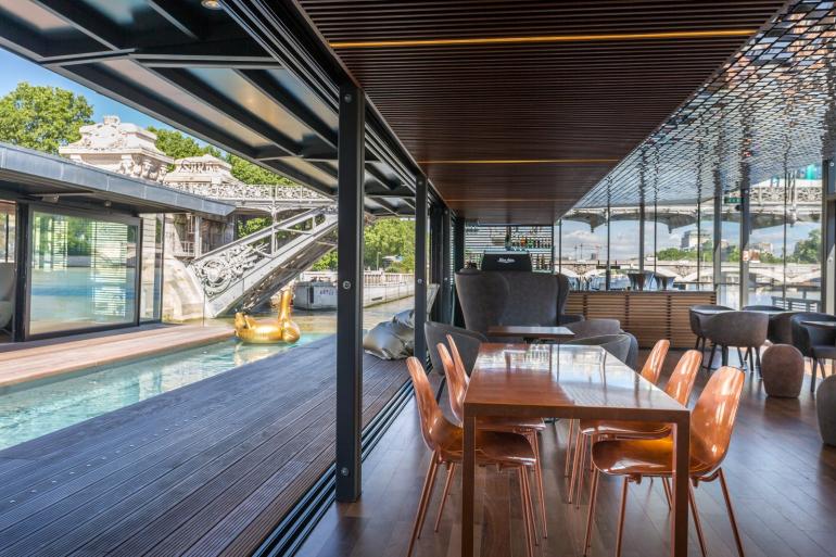 off-paris-seine-paris-floating-hotel-4-770x513-1