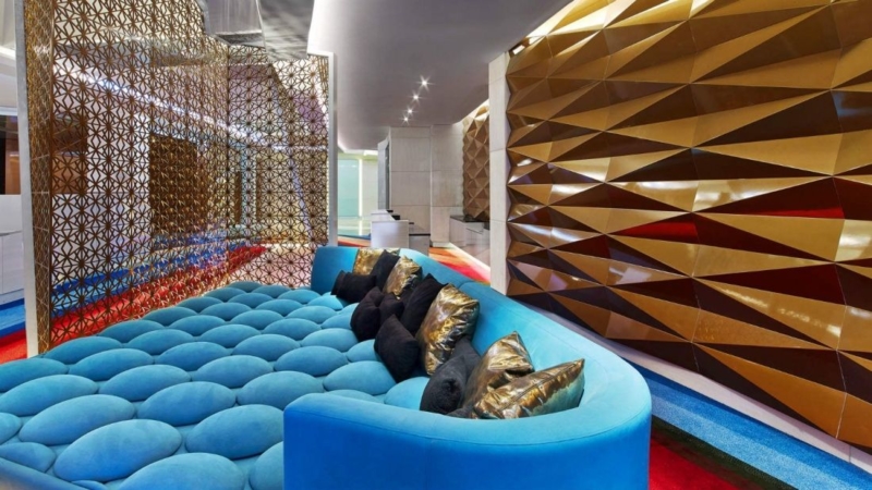 w-hotel-dubai-al-habtoor-city-hotel-in-dubai-sofa-at-w-lounge