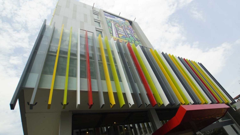 facade-facelift1476170922-m