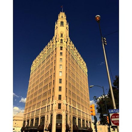 emily-morgan-hotel-haunted-hotels5