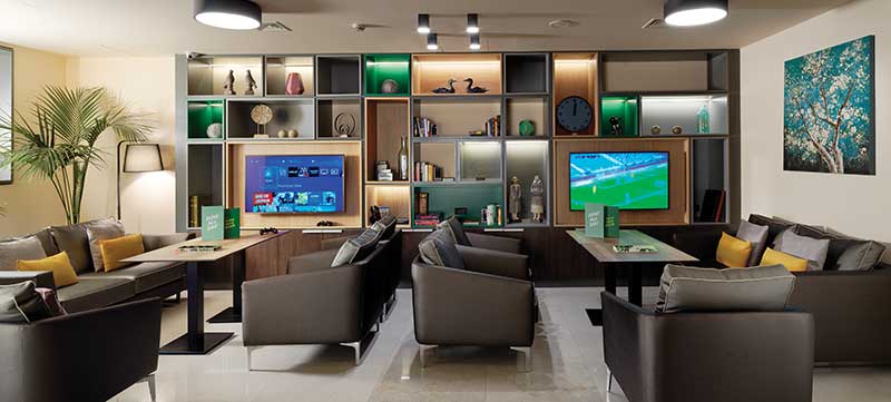 Εφαρμόζοντας το Open Lobby Concept  για πρώτη φορά στην Ελλάδα “Holiday Inn Athens – Attica Av. – Airport W.”
