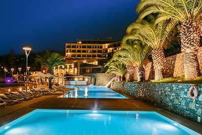 Η Zeus International και η Wyndham Hotels & Resorts εγκαινίασαν την επίσημη έναρξη λειτουργίας του Wyndham Grand Crete Mirabello Bay στην Κρήτη