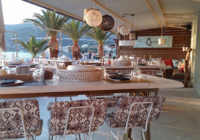 Το BAR QUEEN με την καλοκαιρινή ταξιδιάρικη διακόσμηση