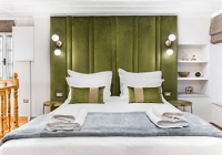 Η κατοικία της Μαντώ Μαυρογένους μεταμορφώθηκε σε ξενοδοχείο