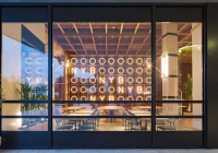 NYB design: καπνός, κάρβουνο και ξύλο!