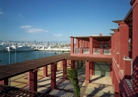 Εμβληματικά projects που δημιουργούν σύγχρονα αρχιτεκτονικά σημεία αναφοράς στην ευρύτερη περιοχή της «Αθηναϊκής Ριβιέρας» σχεδιάζει το πολυβραβευμένο αρχιτεκτονικό γραφείο POTIROPOULOS+PARTNERS