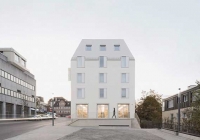 Το Von M επενδύει το carbon-neutral Hotel Bauhofstrasse σε λευκά fibre-cement βότσαλα