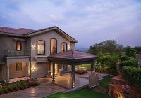 Upcycled House by KNS Architects: ένα όμορφο μπανγκαλόου επανασχεδιάστηκε και ανακαινίστηκε στα καλύτερά του