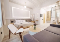 Τα Aria Hotels υποδέχονται τους επισκέπτες στο αναπαλαιωμένο νεοκλασικό boutique ξενοδοχείο του Agora Athens Suites