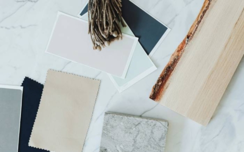 Material Honesty: Η νέα γλώσσα των υλικών στη φιλοξενία του 2026