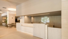 Το Holiday Inn Thessaloniki παρουσιάζει τα πλήρως ανακαινισμένα δωμάτια του 7ου και 8ου ορόφου Το Holiday Inn Thessaloniki παρουσιάζει τα πλήρως ανακαινισμένα δωμάτια του 7ου και 8ου ορόφου